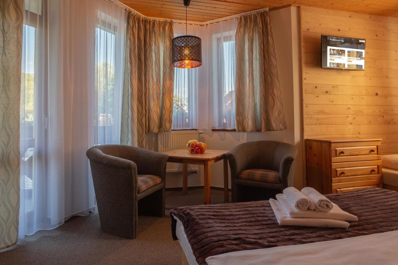 Apartmany A Studia Villa Flora Liptovska Sielnica Bagian luar foto