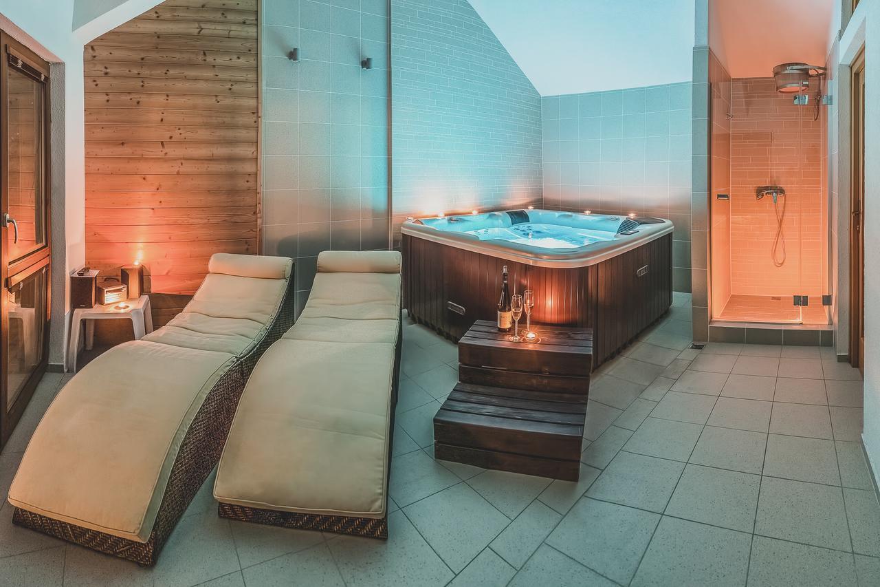 Apartmany A Studia Villa Flora Liptovska Sielnica Bagian luar foto