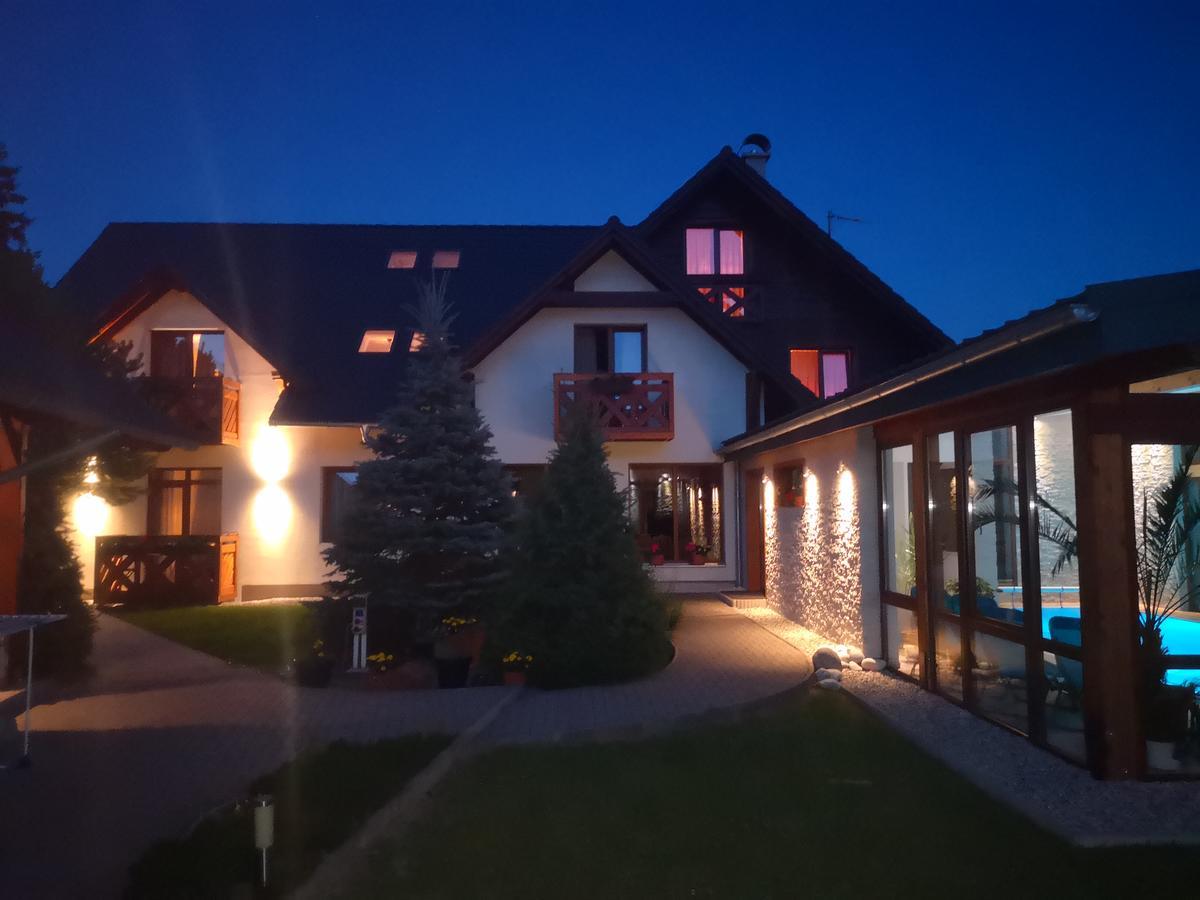 Apartmany A Studia Villa Flora Liptovska Sielnica Bagian luar foto
