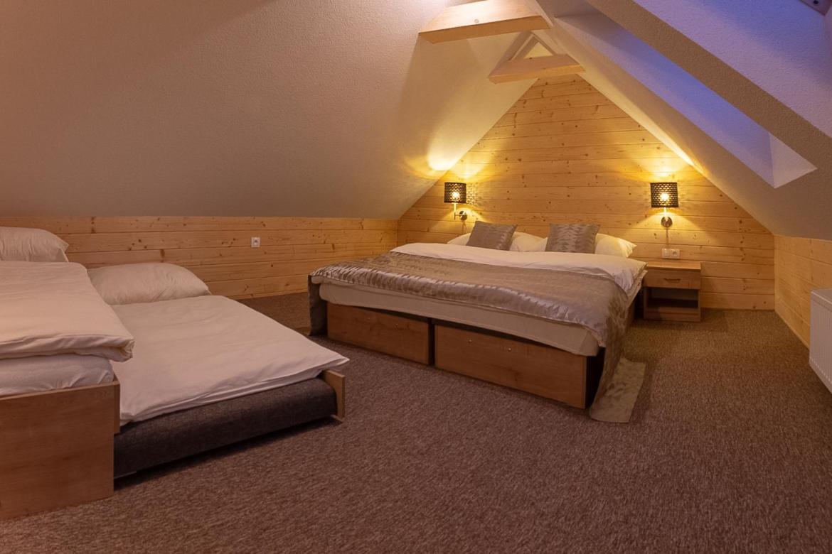 Apartmany A Studia Villa Flora Liptovska Sielnica Bagian luar foto