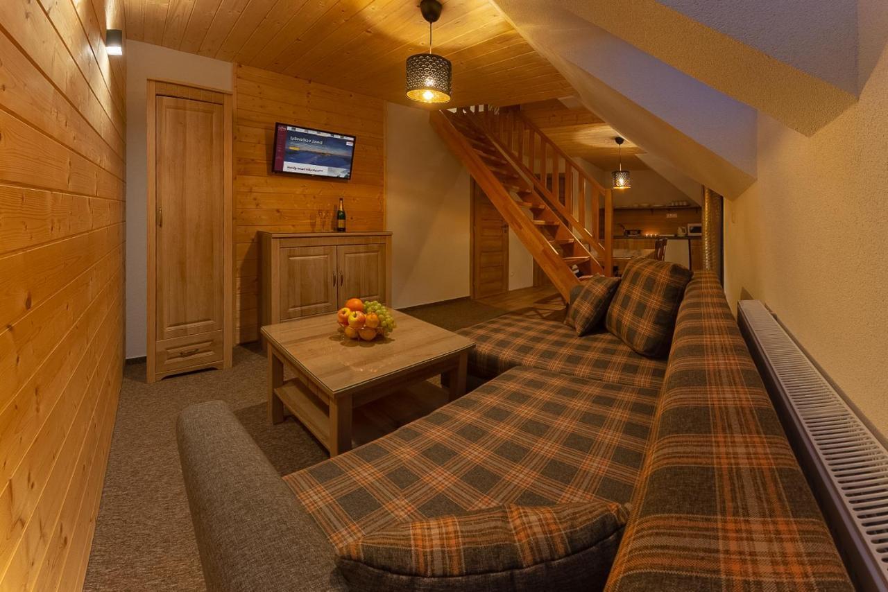 Apartmany A Studia Villa Flora Liptovska Sielnica Bagian luar foto